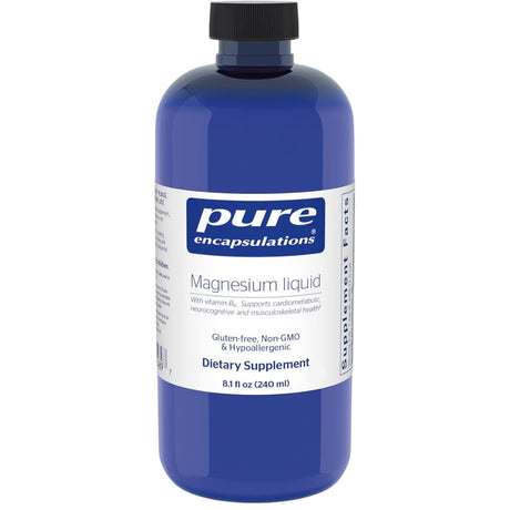Frasco frontal de Pure Encapsulations citrato de magnesio líquido con vitamina B6, 8.1 fl oz / 240 ml.
